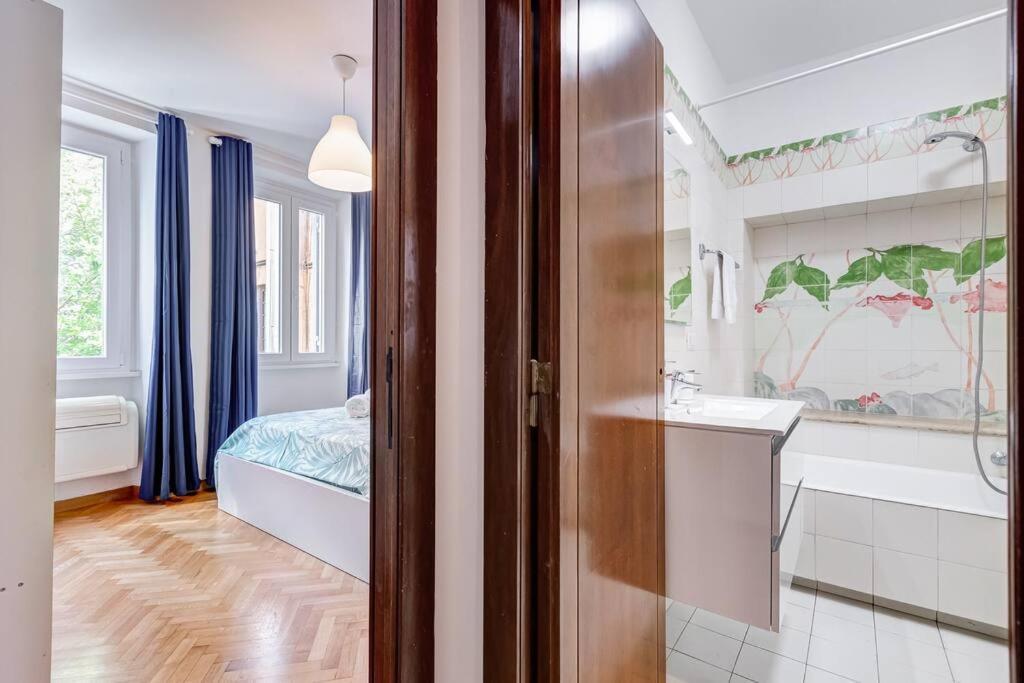 Luminous Apartment Few Steps From Piazza Navona Exterior photo